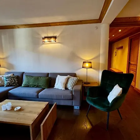 2 Le Mont Chery Au Pied Des Pistes Plein Centre Apartman *